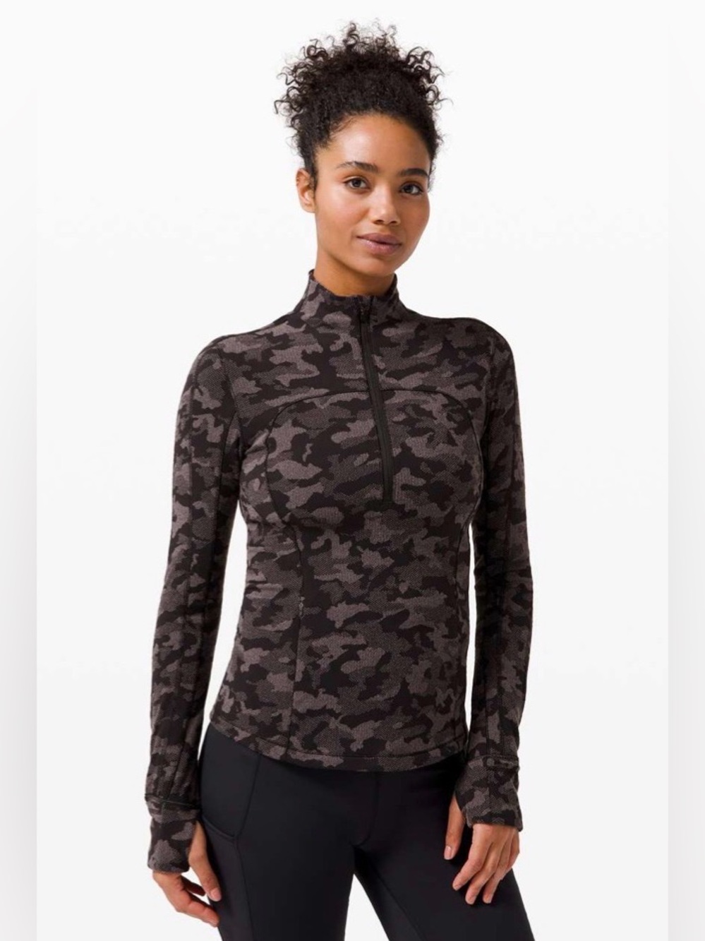 Lululemon Run Briskly 1/2 Zip. Size 10. Jacquard Lunar Rock. Like New.